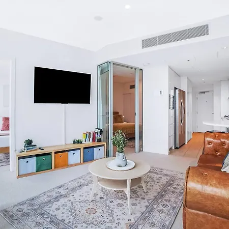 Margaret In The Sky - An Exceptional Urban Retreat *