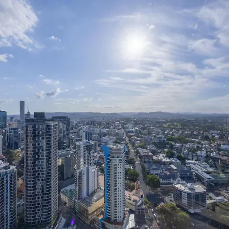 Luxury 3br Stunning Skyline-river-view At Cbd Apartment