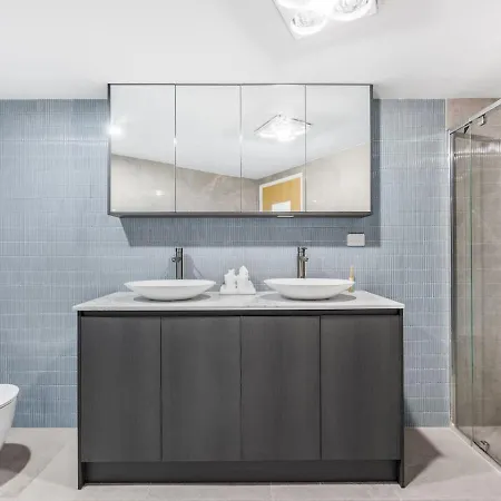 Luxury 4br Cozy Pool, Gym, Sauna, Wparking At Cbd * Brisbane