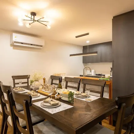 Luxury 4br Cozy Pool, Gym, Sauna, Wparking At Cbd * Brisbane