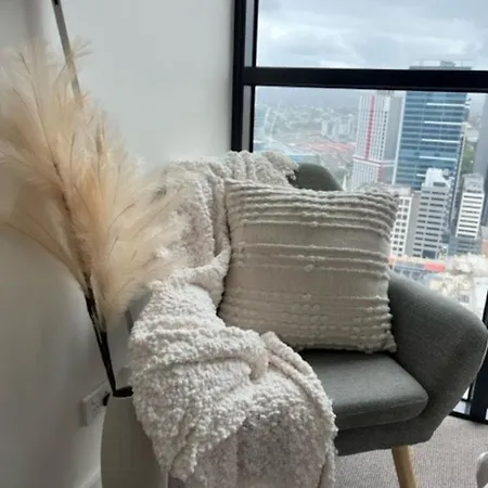 City Living Apartment *