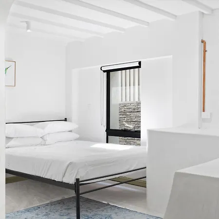 Apartment Contemporary 2-bedroom With Movie *
