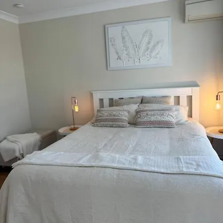 Holiday home Stylish & Elegant 2-br Townhouse In Wilston Brisbane
