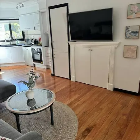 Stylish & Elegant 2-br Townhouse In Wilston Brisbane