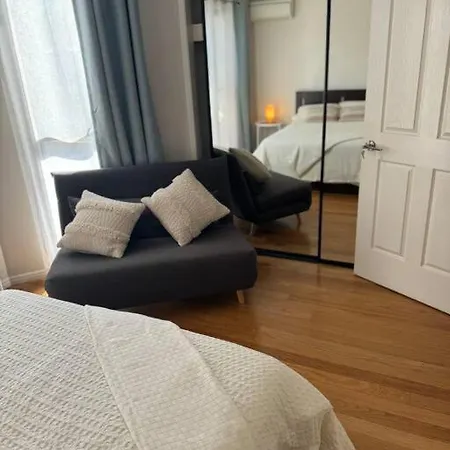Holiday home Stylish & Elegant 2-br Townhouse In Wilston Brisbane