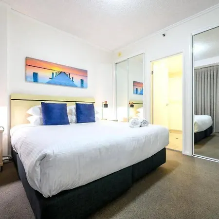 Cbd Luxury With River & Botanic Garden Views From Spacious Balcony Apartment Brisbane