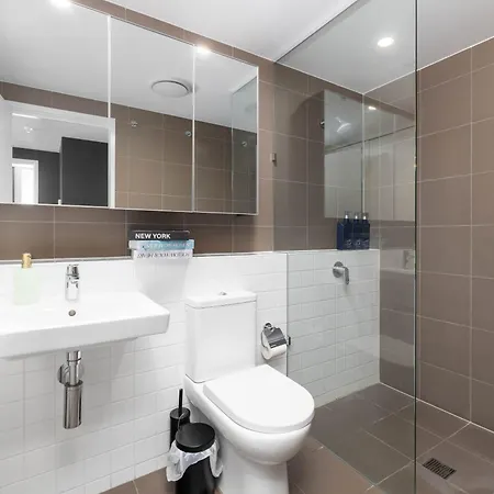 Elegant 2br Haven In The Trendy Fortitude Valley Apartment *