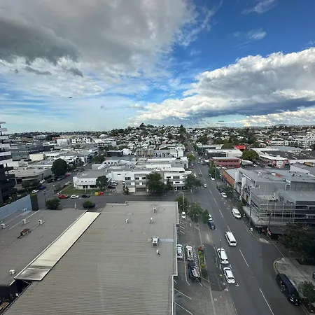 Elegant 2br Haven In The Trendy Fortitude Valley