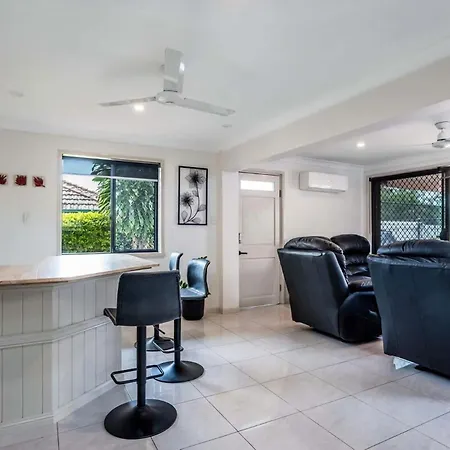 Coastal Calm At Plumeria Place