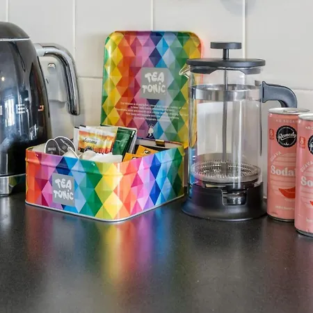 Apartment Chic Escape Fortitude Valley Rooftop Amenities