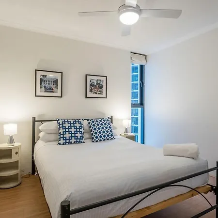 Skyview Pool, Gym & Views Apartment