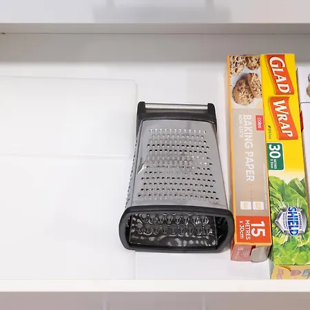 Apartment Parking! Netflix! Air-con! Convenient! Superhost! 6as