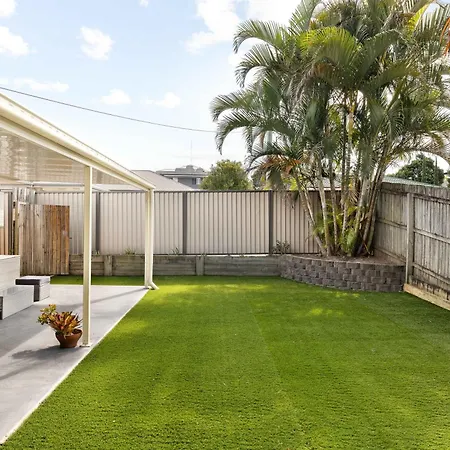 Apartment Parking! Netflix! Air-con! Convenient! Superhost! 6as Brisbane