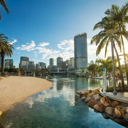 South Bank Skyview Pool & Gym Access Apartment *