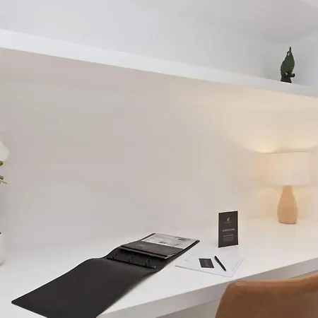 Apartment South Bank Skyview Pool & Gym Access Brisbane