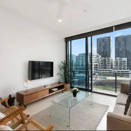 South Bank Skyview Pool & Gym Access * Brisbane