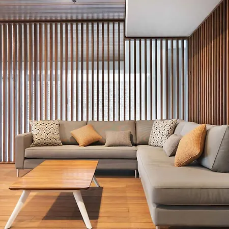 Apartment South Bank Skyview Pool & Gym Access Brisbane