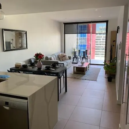 Apartment Spacious 2 Bed 2 Bathroom Unit In Heart Toowong Brisbane