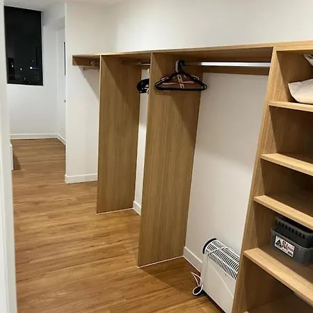 Spacious 2 Bed 2 Bathroom Unit In Heart Toowong Apartment *