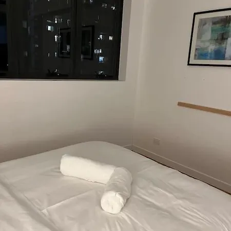 Apartment Spacious 2 Bed 2 Bathroom Unit In Heart Toowong Brisbane