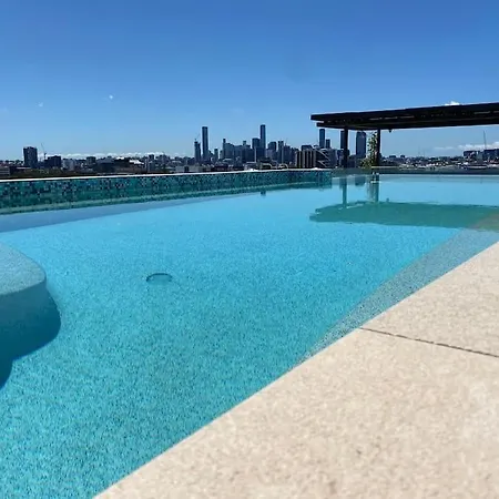 Apartment Spacious 2 Bed 2 Bathroom Unit In Heart Toowong *