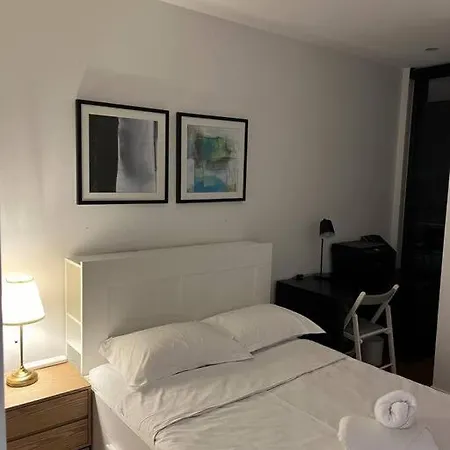 Apartment Spacious 2 Bed 2 Bathroom Unit In Heart Toowong