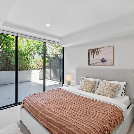 Modern 2b2b Only 10mins To Airport N Southbank Apartment *