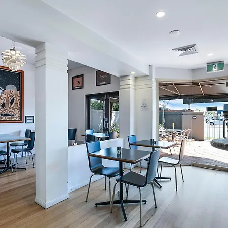 Comfort & Northgate Airport