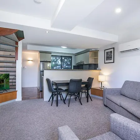 Comfort & Northgate Airport Inn 4*