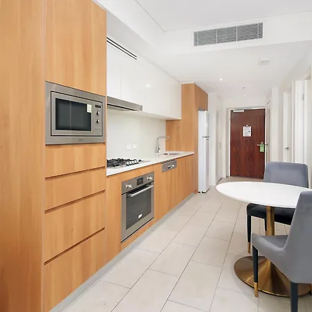 The Gatsby Escape Skytower Luxury Living At Level 71 Apartment