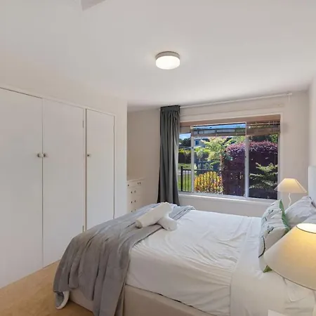 Charming 4br House With Parking Near Sunnybank Brisbane
