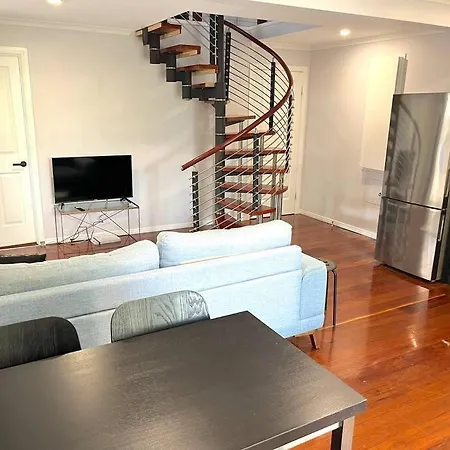 Gabba 2 Separate Homes 1 Block 6 Bdrms * Brisbane