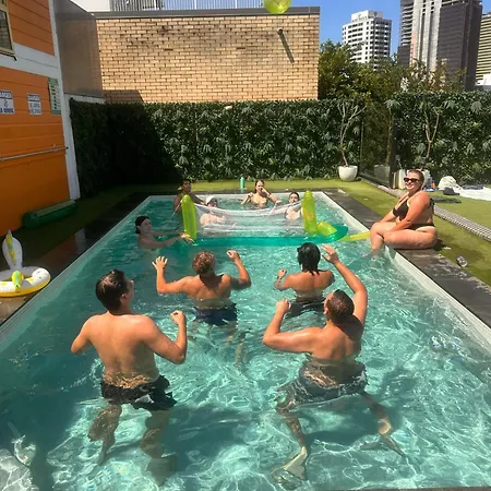 Backpackers Hq Hostel *