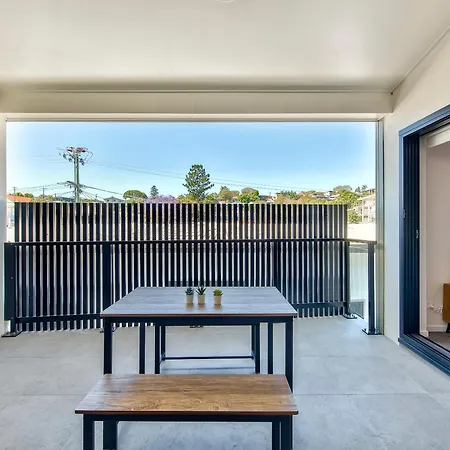 3br Floor With Parking, Ev Friendly & Views South Brisbane