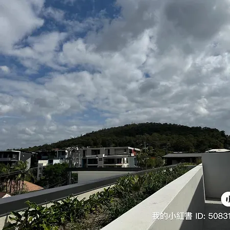 Apartment 3br Floor With Parking, Ev Friendly & Views South *