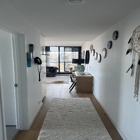 Luxury In The Valley Apartment Brisbane