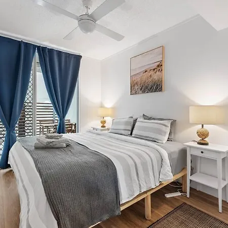 Hustle And Bustle 2bed 1bath 1car Pool Teneriffe * Brisbane