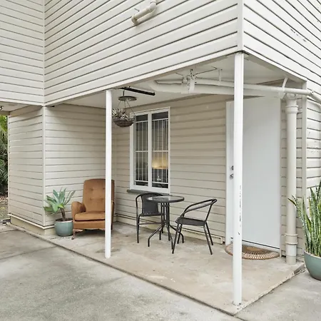 4bdr 2bth Holiday Holland Park Brisbane