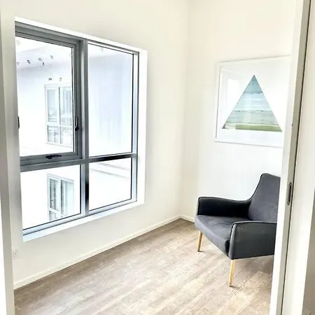 One Bedroom In Bowen Hills Apartment