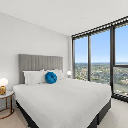 Cllix Skytower Aparthotel 5*