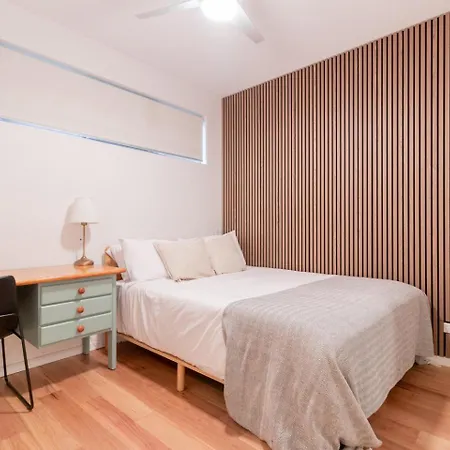 2 Bed Metres From Bulimba Ferry On Oxford Street * Brisbane