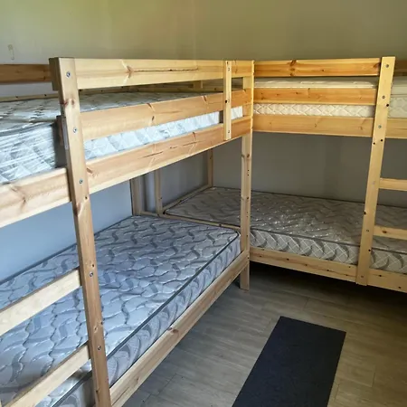 Palm Hamilton Backpacker Hostel *