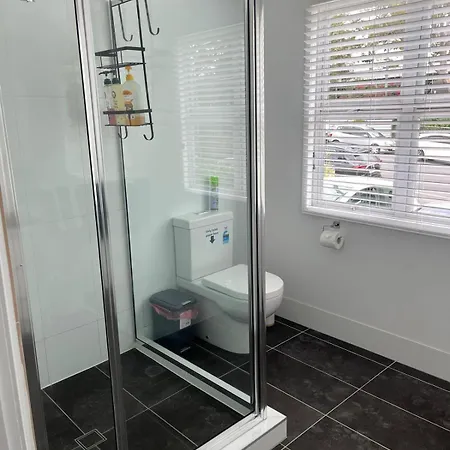 Cozyhomes Woolloongabba Comforts