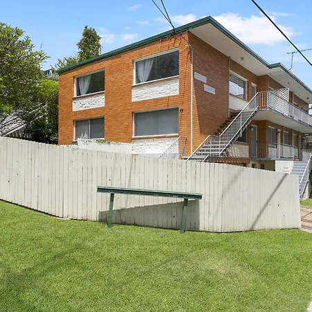 Charming 2-bed Near River & City Of