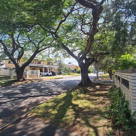 4br Big Family House With Huge Pool *