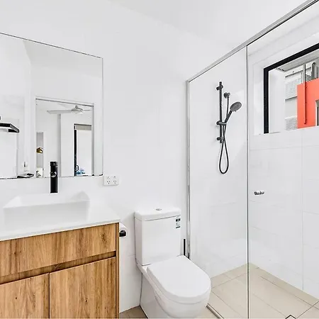 Modern Comfort Near Westfield Brisbane