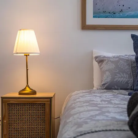Luxury Riverfront Apartment Brisbane