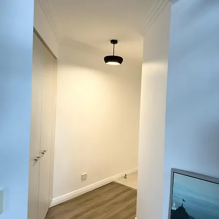 Spacious Newly Renovated 3-bedroom Opposite Westfield Chermside * Brisbane