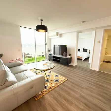 Apartment Spacious Newly Renovated 3-bedroom Opposite Westfield Chermside