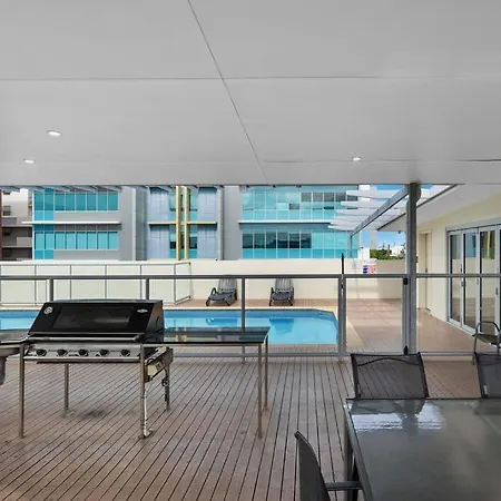 Spacious Newly Renovated 3-bedroom Opposite Westfield Chermside Apartment Brisbane